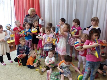 Игрушки и небулайзер подарил детсаду «Родничок» в Братске фонд «Сибирский характер»